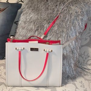 Beautiful Kate Spade Vinyl tote that is cream with bright salmon lining